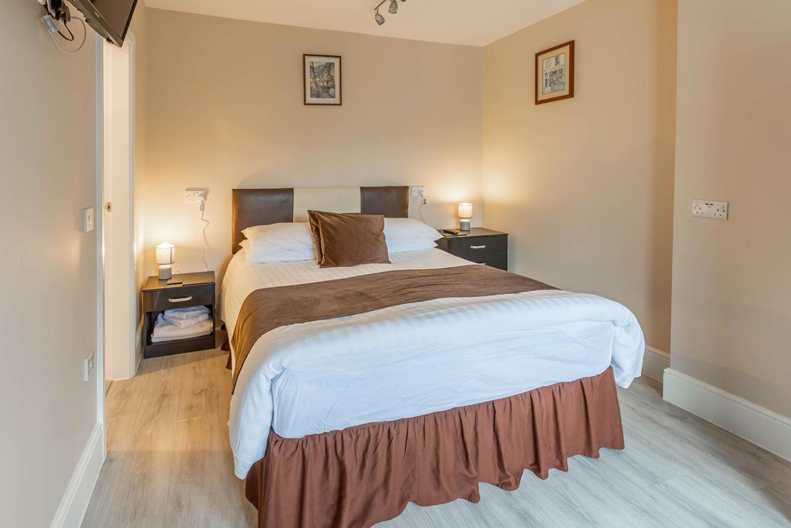 Windermere Studio Rooms - With Free Car Parking Onsite Екстер'єр фото