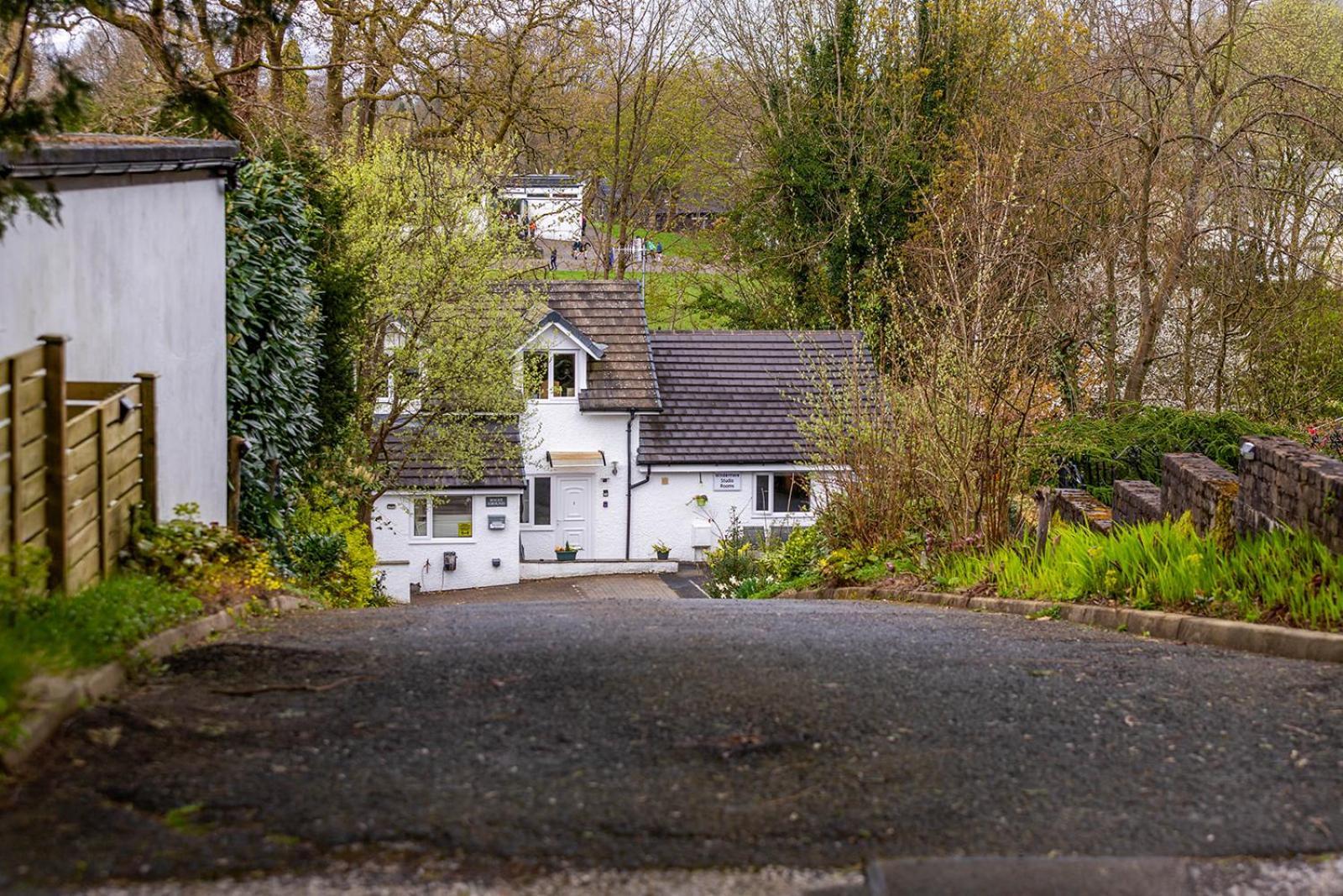 Windermere Studio Rooms - With Free Car Parking Onsite Екстер'єр фото